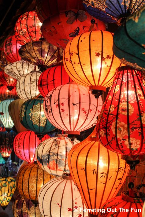 Hoi An Lantern Festival Hoi An Lanterns Decor, Thai Lantern Festival, Hoi An Lantern Festival, Hoi An Lanterns, Lantern Installation, Vietnam Lantern, Autumn Nursery, Boho Outdoor Space, Hoi An Old Town