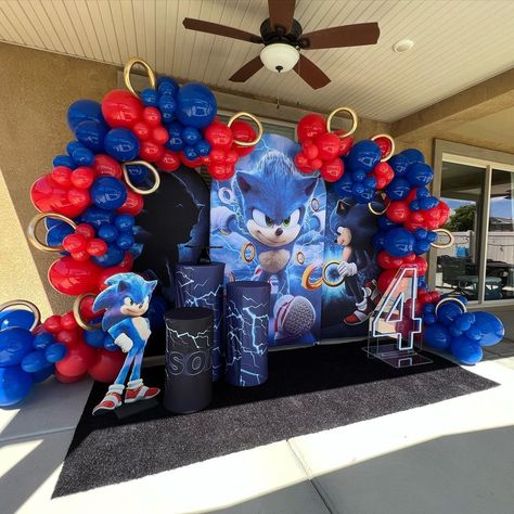 Sonic The Hedgehog 4th Birthday Party 🥳 Complete setup by @909prettypetals #sonic #sonicthehedgehogparty #sonicparty #sonic… | Instagram Sonic The Hedgehog Balloon Arch, Sonic Balloon Arch, Sonic Birthday Decor, Sonic Balloon Garland, Sonic Hedgehog Birthday Ideas, Sonic Decoration Ideas, Sonic Backdrop Ideas, Sonic Birthday Party Decorations, Sonic Party Ideas Decoration