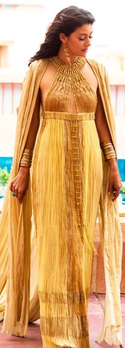 Egyptian                                                                                                                                                                                 More Egyptian Dress Goddesses, Cleopatra Quotes, Elia Martell, Egyptian Dress, Egyptian Clothing, Egyptian Fashion, Egyptian Women, Gold Gown, Quotes Wisdom