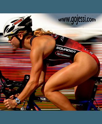 female cyclist by Namaste :-), via Flickr Hipster Bike, Female Cyclist, Amazing Body, Riding A Bike, Cycle Chic, Bicycle Girl, Bike Run, Bikes Girl, Cycling Women