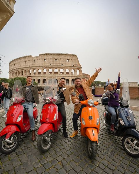 Discover Rome through our eyes on a Vespa 🛵🇮🇹📸 #rome #vespa #photo #photography #italy #tour Rome Vespa, Italy Vespa, Italy Tour, Photography Italy, Vespa Scooter, Vespa Scooters, Photo Photography, Rome, Bucket List