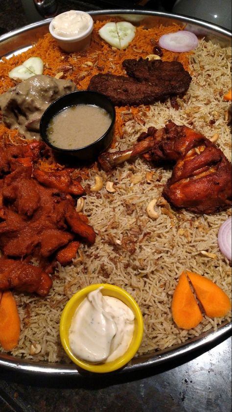 Mandi Food Snapchat, Mandi Snap Pics, Mandi Snap Food, Biriyani Snapchat Story, Shawarma Snap, Mandi Food, Mandi Biryani, Eating Food Funny, Food Captions