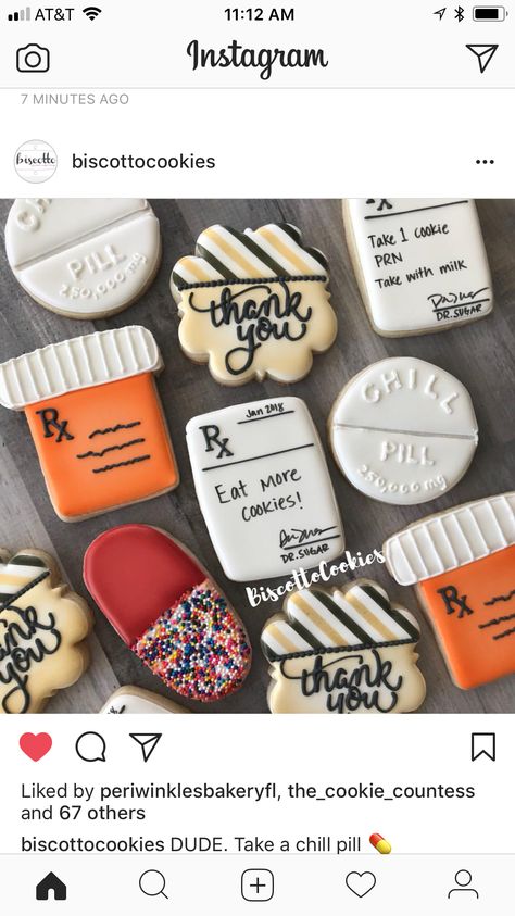 Pharmacy Themed Cookies, Pharmacist Cookies Decorated, Pharmacy Royal Icing Cookies, Pharmacy Cookies Decorated, Pharmacist Cookies, Pharmacy Cookies, Vet Cake, Medical Cookies, Nurse Cookies