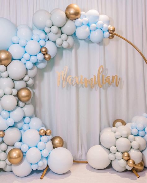 Blue Baby Girl Birthday, Light Blue And Gold Balloon Arch, Light Blue 21st Birthday Decorations, Blue White And Gold Birthday Theme, Light Blue Gold And White Party Decorations, Light Blue And Gold Birthday Decorations, Pastel Blue Balloons, Light Blue Birthday Decorations, Light Blue Party Theme