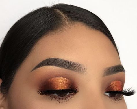 Orange cutcrease Makeup Ideas For Black Women, Orange Eyeshadow Looks, Sunset Eyeshadow, Black Hair Makeup, Eye Makeup Cut Crease, Gold Eye Makeup, Orange Makeup, Makeup Training, Simple Eye Makeup