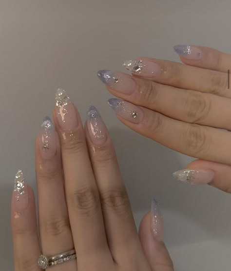 Neutral Nails With Gems, Nails W Gems, Nails With Gems Rhinestones, Gems On Nails, Fairy Inspired Nails, Cristal Nails, Gem Nail Art, Nails With Gems, Nail Gems