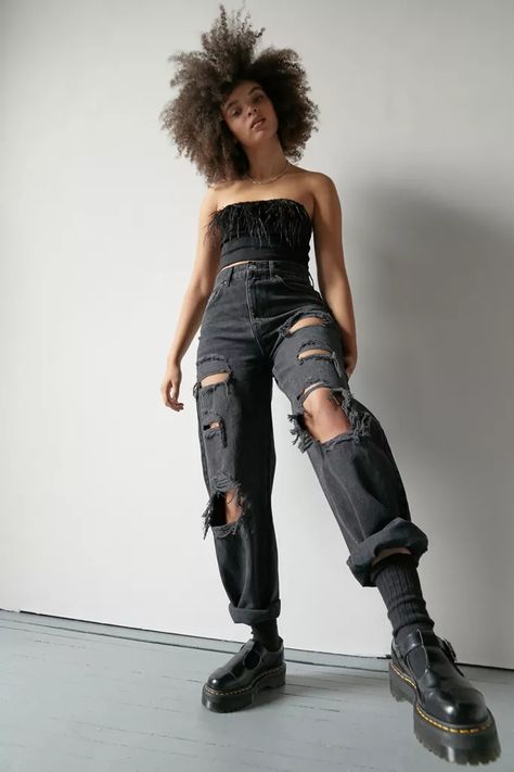 High Waisted Baggy Jeans, High Waisted Jeans Outfit, Western Outfits Men, Black Jeans Outfit, Aesthetic Grunge Outfit, Black Ripped Jeans, Tomboy Style Outfits, Destroyed Jeans, Jeans Outfit