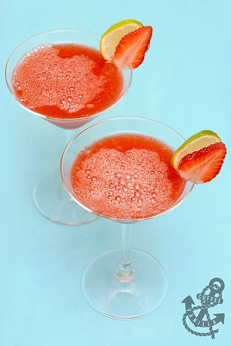 Valentine's Day Ideas & Classic Strawberry Daiquiri Recipe Strawberry Daiquiri Recipe, Daiquiri Recipe, Coffee Vanilla, Caribbean Cuisine, Drink Photography, Strawberry Daiquiri, Food Drink Photography, Vanilla Coffee, Daiquiri