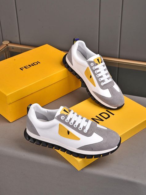 Fendi Men, Sport Shoes Fashion, Sneaker Slippers, Fendi Shoes, Low Top Sneakers, Sport Running, Sneakers Shoes, Shoe Game, White Sneakers