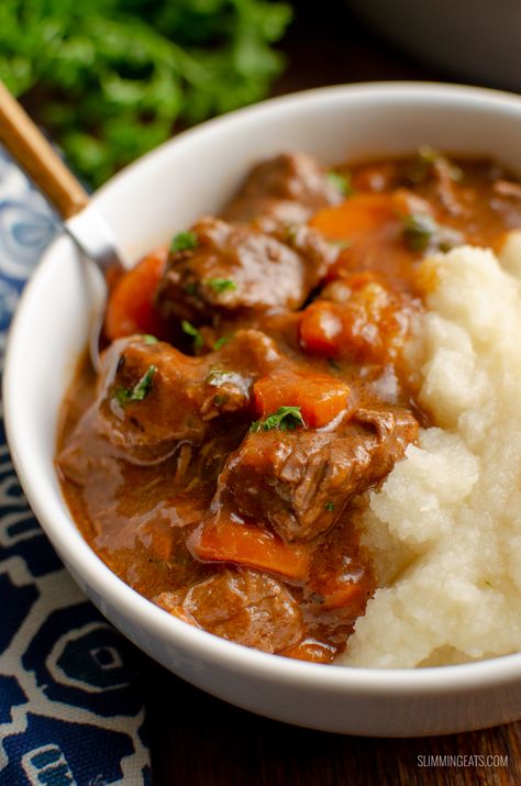 This Braised Beef is pure comfort in a bowl and one of my favorite casserole dishes. EVER!! #slimmingworld #weightwatchers #lowsyn #crockpot #instantpot #beef #glutenfree #dairyfree #whole30 #Paleo Beef Braised, Braised Beef Recipes, Stewing Steak, Braised Steak, Steak Casserole, Favorite Casseroles, Beef Casserole Recipes, Syn Free, Braised Beef