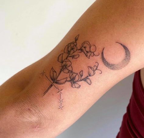 Honeysuckle Tattoo, Aries Tattoos, Aries Season, Aries Tattoo, Astrological Symbols, Sunflower Tattoos, Tattoo Women, Fire Signs, Round Up