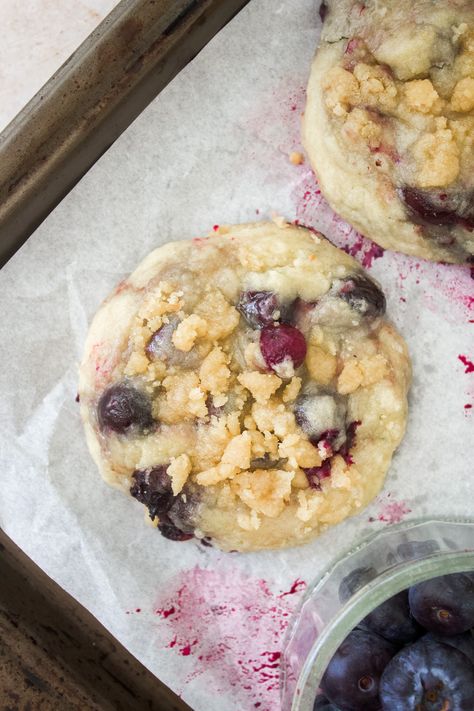 Carrot Cake Cheesecake Bars, Blueberry Muffin Cookies, Condensed Milk Brownies, Muffin Cookies, Chocolate Chunk Brownies, Crumble Cookies, Blueberry Cookies, Blueberry Crumble, Blueberry Jam