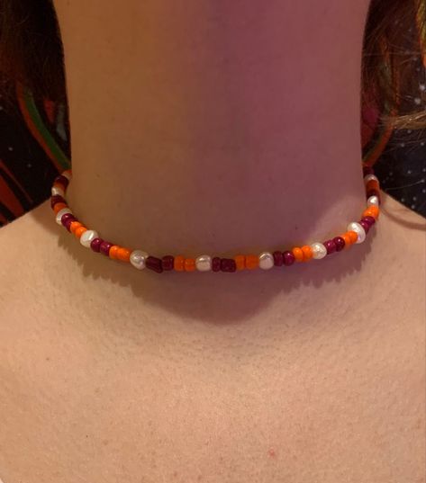 Lesbian Accessories, Lgbtq Stuff, Craft Day, Beaded Jewelry Diy, Friendship Bracelets, Beaded Jewelry, Beaded Necklace, Collar, Beads