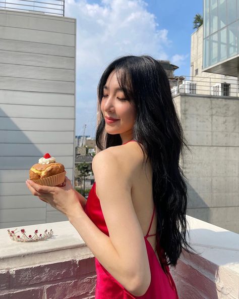 GirlsGeneration Bot on Twitter: "[210801 INSTAGRAM] tiffanyyoungofficial thirty two and thankful . ????❤️ https://t.co/hbVd3IjTGT #SNSD #GirlsGeneration… https://t.co/MzjHomAZDG" Tiffany Girls Generation, Tiffany Girls, Girls' Generation Tiffany, Eye Smile, Tiffany Snsd, Girls' Generation Taeyeon, Taeyeon Jessica, Snsd Tiffany, Tiffany Hwang