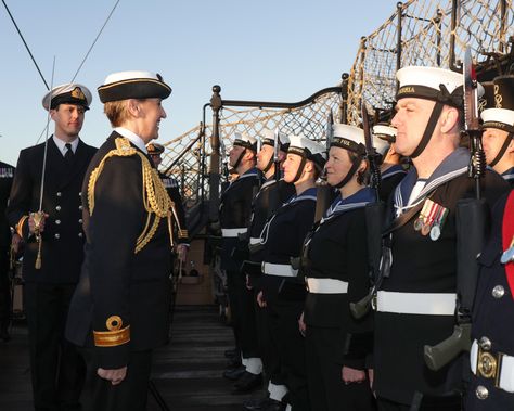 Royal Navy Officer, Collateral Damage, Hms Victory, Navy Sailor, Naval Force, Part Time, Royal Navy, Portsmouth, Dream Job