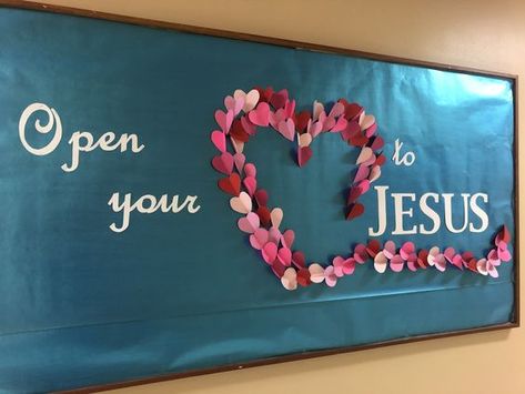 Christian Valentines Day Bulletin Board Ideas, Valentines Day Bulletin Board Church, Valentine’s Day Church Decor, Valentines Day Decorations For Church, God Is Love Bulletin Board, Sunday School Christmas Bulletin Board Ideas, Jesus Loves Me Bulletin Board, Valentine Church Bulletin Board, Church Valentine Decorations