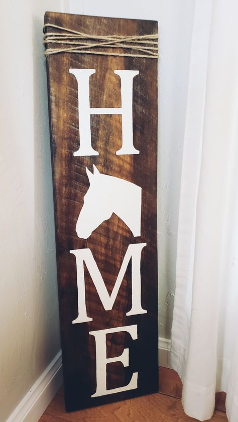 Horse Welcome Sign, Cricut Horse Projects, Horse Diy Crafts, Horse Stall Decorations, Porch Sitters, Horse Head Silhouette, Horse Signs, Horse Stall Sign, Stall Decorations