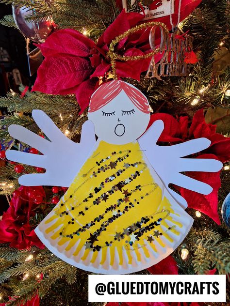 Paper Plate Handprint Angel For Christmas Angel Handprint Craft Christmas, Preschool Christmas Angel Crafts, Angel Toddler Craft, Preschool Jesus Christmas Crafts, Toddler Angel Craft, Christmas Angel Crafts For Preschoolers, Preschool Angel Crafts, Angel Crafts For Toddlers, Angel Visits Mary Preschool Craft