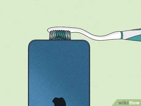 How to Clean iPhone Speakers and Improve Sound: 3 Ways How To Clean Yellow Phone Case, Phone Case Cleaning Hacks, How To Get Water Out Of Your Phone Speaker Sound, Water Removing Sound From Phone, Remove Water From Phone Sound, Clean Iphone, How To Clean Iphone, Cell Phone Cases Diy, Iphone Speaker