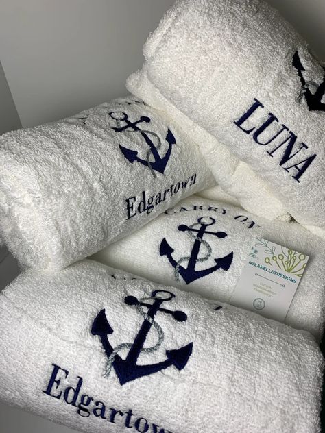 One Bestseller Anchor BATH or HAND White Towel Beach Lake - Etsy Gifts For Boaters, Sunbrella Pillows, Boat Name, White Hand Towels, Home Cottage, Boat Names, Patio Pillows, Nautical Gifts, Embroidered Gifts