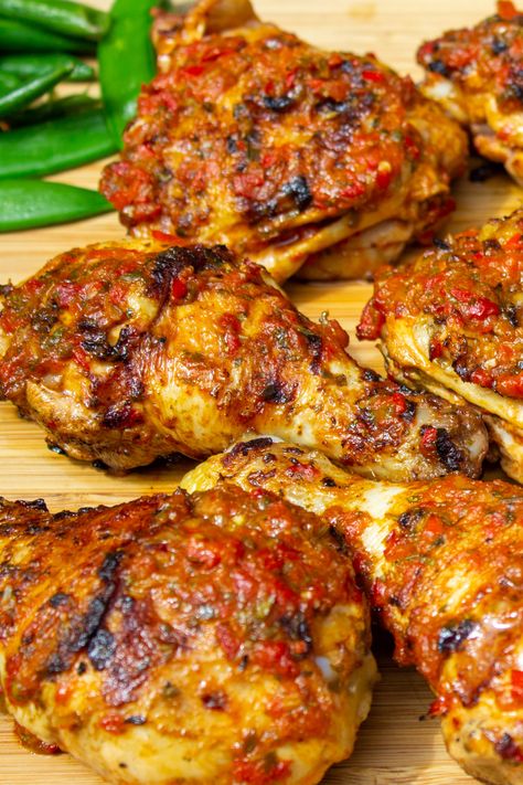 African Chicken Recipes, Peri Chicken Recipe, Crock Pot Chicken Recipe, Unique Chicken Recipes, Peri Peri Chicken Recipe, Easy Crock Pot Chicken, Continental Cuisine, Chicken Barbecue, Steak Kebabs