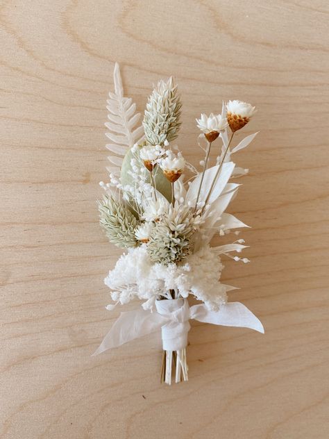 Flowers and ribbon will match the Bridal Bouquet. Wilting Flowers, Dried Flowers Diy, Flower Tie, Unique Bridesmaid, Animals Photography, Dried Bouquet, Groom Boutonniere, Cream Flowers, Complimentary Colors