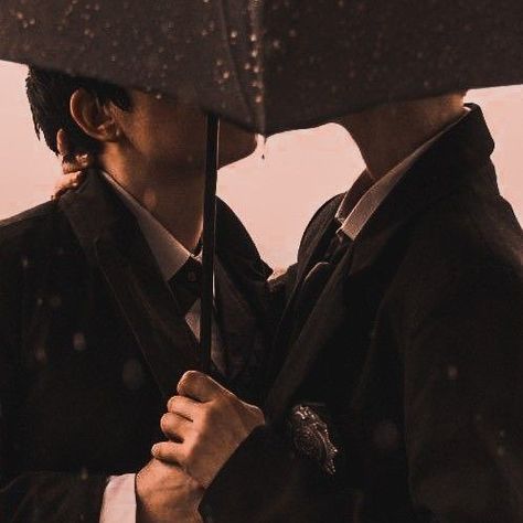 Gay Aesthetic, Dark Paradise, Dark Academia Aesthetic, The Secret History, Academia Aesthetic, Ancient Ruins, Pose Reference Photo, The Marauders, Couple Aesthetic