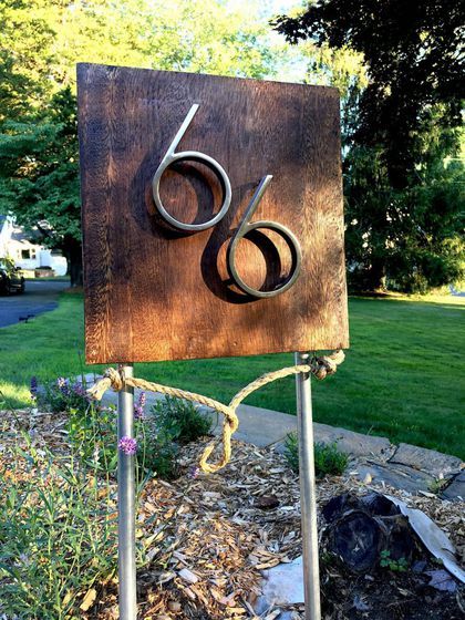 35 DIY House Numbers and House Number Signs House Number Ideas, Diy Address Sign, Diy Cedar Planter Box, Rustic House Numbers, Modern Address Sign, Mid Century Modern Door, Unique House Numbers, Coastal Diy, Diy Mid Century Modern