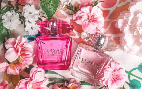 Versace Bright Crystal Absolu Vs Bright Crystal: Comparison Versace Bright Crystal Perfume, Versace Bright Crystal Absolu, Perfume Campaign, Bright Crystal Absolu, Versace Parfum, School Wishlist, Customer Profile, Perfume Testers, Versace Perfume