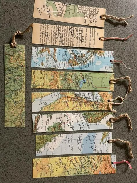 Scrapbook Bookmarks, Shaped Bookmarks, Homemade Bookmark, Bookmark Illustration, Bookmarks From Old Books, Vintage Book Marks Diy, Junk Journal Bookmark, Collage Bookmarks, Bookmarks Inspired By Books