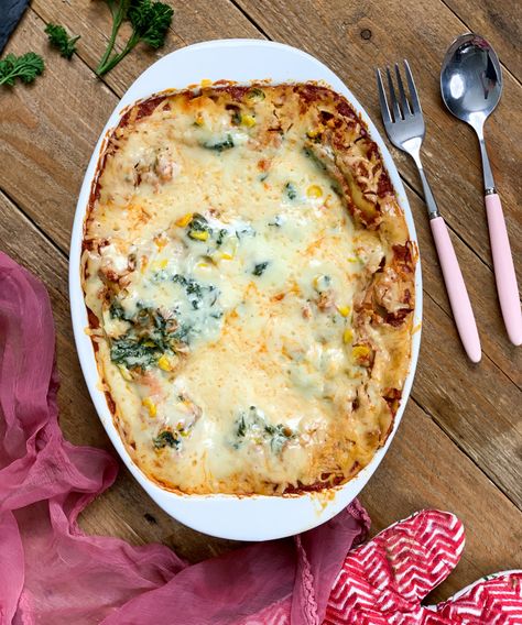 Spinach & Corn Lasagna Recipe Corn Lasagna, Creamy Broccoli Soup Recipe, Party Food Dishes, Mutton Keema, Keema Recipe, Roasted Vegetable Lasagna, Spinach Enchiladas, Keema Recipes, Creamy Broccoli Soup