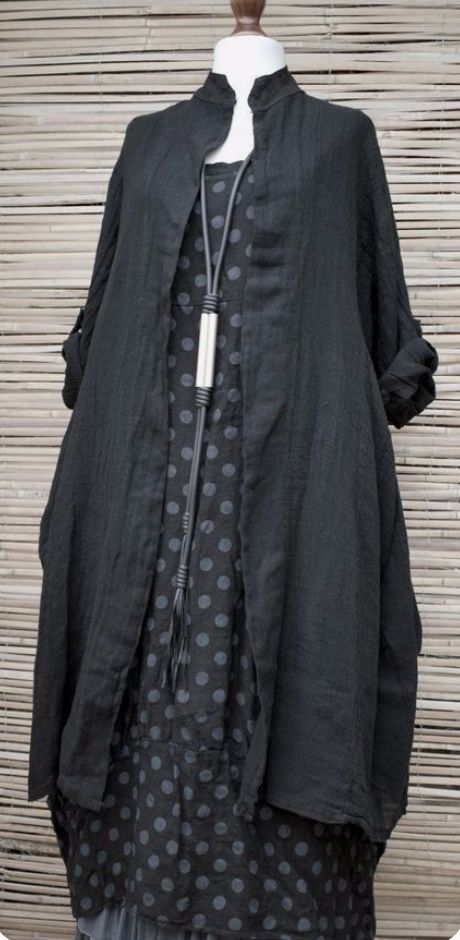 Lagenlook Diy Upcycled Clothing, Lagenlook Clothing, Dots Dress, Mori Girl Fashion, Lagenlook Style, Dress Jacket, Long Jacket, Fashion Mode, Mode Inspiration