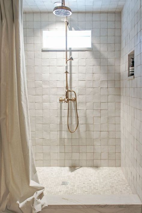 The tiles EVERYONE is talking about: Zellige tiles #moroccantiles #bathroomtiles #decorativetiles #kitchentiles #bathroom Photo: KAEMINGK DESIGN Earthy Bathroom, Bad Inspiration, Zellige Tile, Bad Design, Bathroom Renos, Rustic Bathroom, The Shower, House Bathroom, Home Interiors