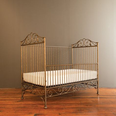 Queen iron bed