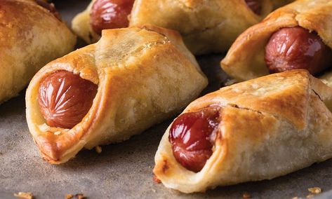 Pigs in a blanket | appetizer | Omaha Steaks Appetizer Wraps, Fancy Appetizer Recipes, Fingerfood Baby, Crostini Appetizers, Gluten Free Puff Pastry, Omaha Steaks, Fancy Appetizers, Appetizer Meatballs, Appetizer Bites