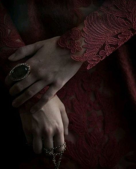 Cruel Beauty, Gothic Culture, Lizzie Hearts, Crimson Peak, Mary Stuart, Natalie Dormer, Cersei Lannister, Penny Dreadful, Six Of Crows