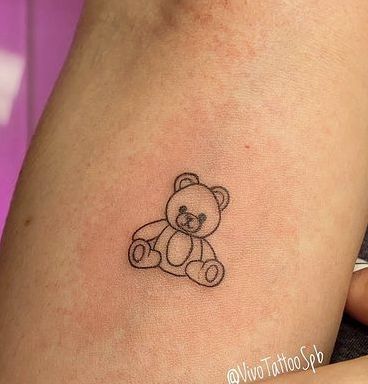 Teddy Tattoo Bear, Fine Line Teddy Bear Tattoo, Simple Teddy Bear Tattoo, Teddy Bear Tattoo Small Simple, Teddy Bear Tattoo, Emoji Tattoo, Globe Tattoos, Mom Daughter Tattoos, Simple Arm Tattoos