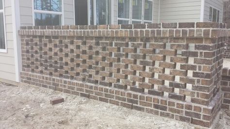 Lattice fence Concrete Lattice, Crawl Space Lattice, Lattice Above Fence, Lattice Fence On Brick Wall, Brick Wall Outdoor Fence Plan, Privacy Fence Landscaping, Brick Projects, Glass Fence, Green Fence