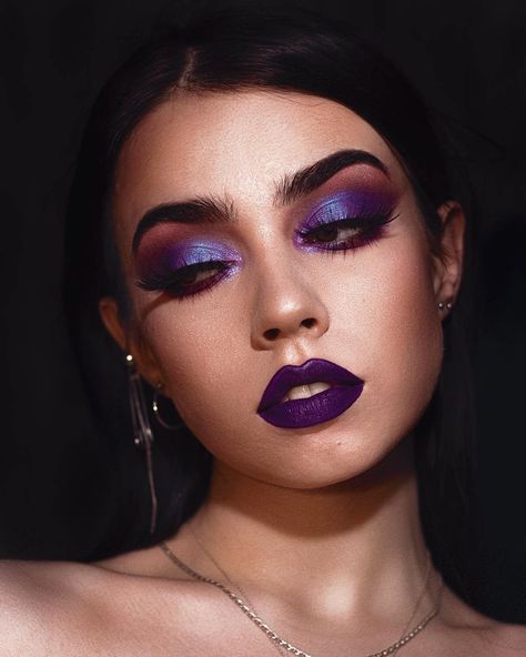 Purple Goth Makeup, Lipstick Aesthetic, Pure Makeup, Cute Lipstick, I Am Very Sorry, Purple Lipstick, Purple Makeup, Dope Makeup, Goth Beauty