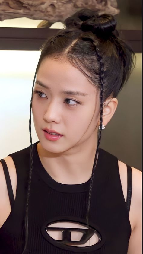 Kim Jisoo Hairstyle, Jisoo Blackpink Hairstyle, Black Pink Hairstyle, Jisoo Short Hair, Jisoo Hairstyles, Jisoo Hair, Blackpink Hair, Aurora Hair, Cropped Pants Men