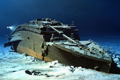 RETRO KIMMER'S BLOG: THE WRECK OF THE TITANIC WAS FOUND SEPT 1 1985 Titanic Real, Real Titanic, Titanic Wreck, Titanic Photos, Titanic Facts, Titanic History, Titanic Ship, Bottom Of The Ocean, The Titanic