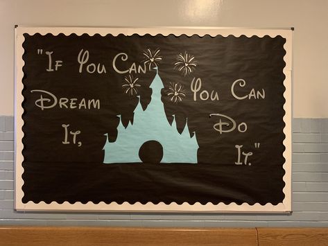 "If you can dream it, you can do it." - Walt Disney Disney Castle Elementary School Bulletin Board Disneyland Bulletin Board, Disney Classroom Theme Preschool Free Printables, Welcome Back To School Disney Theme, Disney Castle Bulletin Board, Disney Classroom Decorations Diy, Disney Inspired Bulletin Boards, Disney School Theme Ideas, Once Upon A Time Bulletin Board, Disney Bulletin Boards Classroom Themes