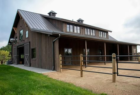 Colorado Barndominium, Barn Bar Ideas, Barn Blueprints, Horse Barn With Living Quarters, Timber Frame Barn Homes, Dream Barn Stables, Farm Inspiration, Equestrian Barns, Barn With Living Quarters