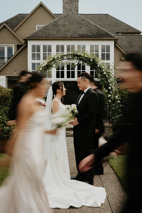 Oregon Golf Club Wedding Outdoor Cocktail Hour, Oregon Wedding Venues, Best Places To Get Married, Wedding Venues Oregon, Outdoor Cocktail, Mother Son Dance, Golf Club Wedding, Wedding Speech, Places To Get Married