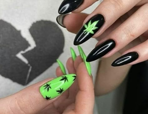 Pot Leaf Nails, Rasta Nails, Dragon Nails, Band Nails, Beauty Hacks Nails, Hippie Nails, Punk Nails, Stiletto Nails Designs, Nails Only