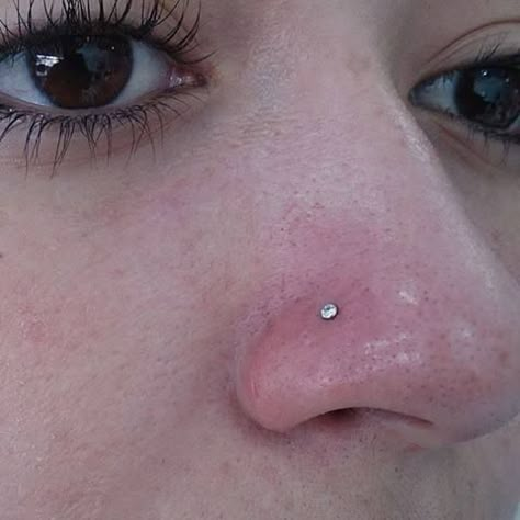 Nos Piercing, Little Nose Piercing, High Nose Piercing, Right Nose Piercing, Nostril Piercing Stud, Stud Piercing Nose, Aesthetic Nose Piercing, Nose Pierce, Nose Piercing Inspo