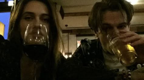 Drinking With Boyfriend, Devon Carlson And Jesse Rutherford, Rockstar Boy Aesthetic, Restaurant Couple Photos, Best Friends To Lovers Aesthetic, Jesse Rutherford And Devon Carlson, Devon And Jesse, Devon Carlson, Jesse Rutherford