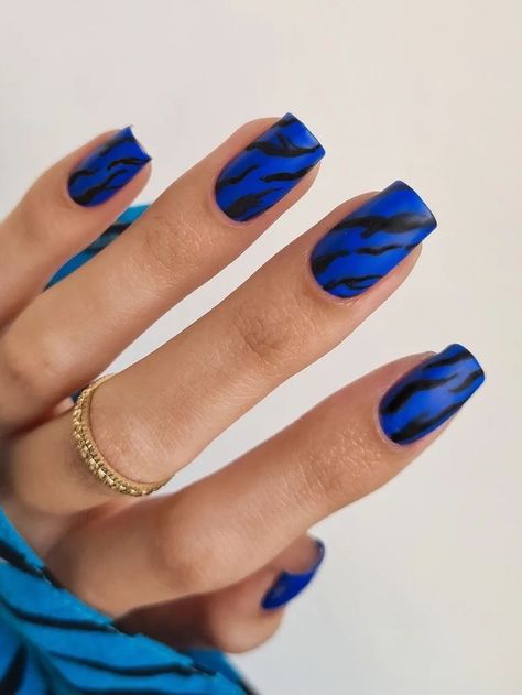 Royal Blue Nails: 45+ Popular Designs and Ideas Royal Blue Nail Polish, Black And Blue Nails, Royal Blue Nails Designs, Nail Art Bleu, Blue Ombre Nails, Royal Blue Nails, Dark Blue Nails, Zebra Nails, Gel Acrylic Nails