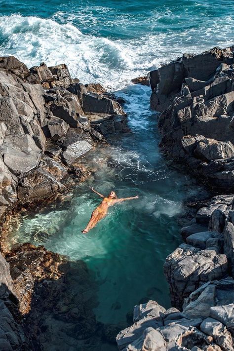 Aesthetic picture of Fairy pool Noosa Heads. Discover more photos of Camilla Hammond with On The Road Again Caravan Travel, Houses By The Beach, Australia Pictures, Australia Bucket List, Noosa Heads, Travel Life Hacks, Beach Instagram Pictures, Fairy Pools, Pool Art