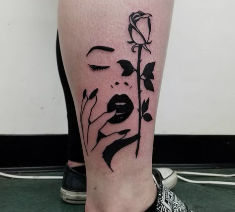 Aesthetic Tattoo Ideas, Polynesian Tattoos Women, Minimal Tattoo Design, Spine Tattoos For Women, Pretty Tattoos For Women, Dope Tattoos For Women, Tatuaje A Color, Pin Up Tattoos, Cute Tattoos For Women